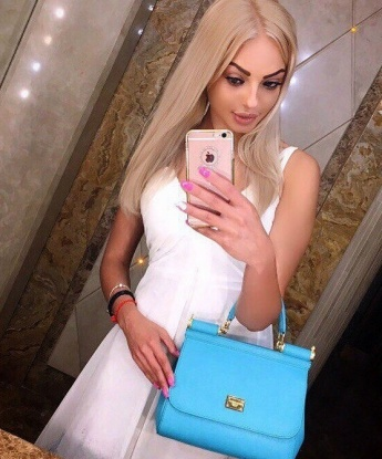 😘 Я настоящий профессионал в своем деле и знаю, как доставить удовольствие. У меня есть все, чтобы сделать твой опыт незабываемым - красивое лицо, изысканное тело и безупречный стиль. 💃 Мои услуги включают классический секс, оральный секс и многое другое. Я умею расслабить и не против экспериментировать. 🔥 У меня отличные отзывы от довольных клиентов, которые говорят обо мне только положительно. 💖 Если ты хочешь провести время с настоящей профессионалкой, то я жду тебя в Москве. 🌃 Позвони мне и давай встретимся! 😏😉✨ 12068, 21 год